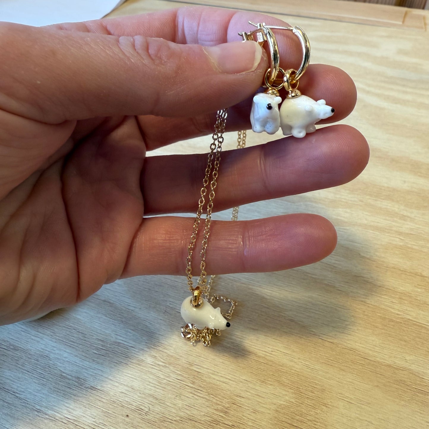 Nordisk eleganse 🐻‍❄️ Stilren isbjørn i glass